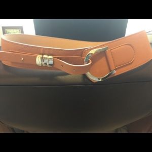 Ladies belt camel colored
